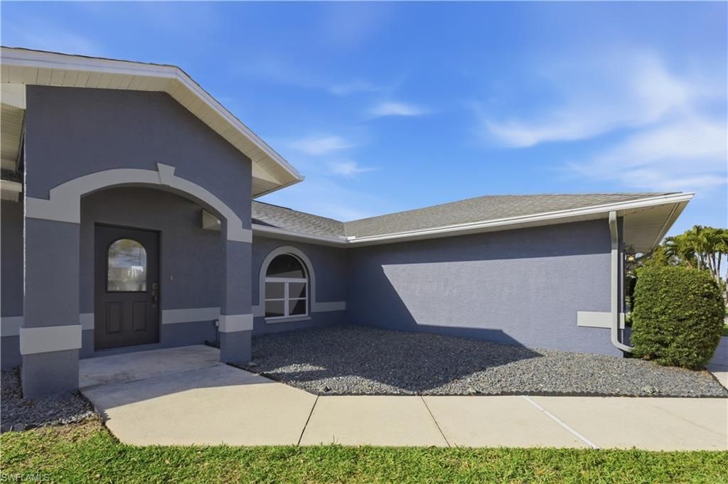 910 Gleason Pkwy, Cape Coral, FL 33914 Photo