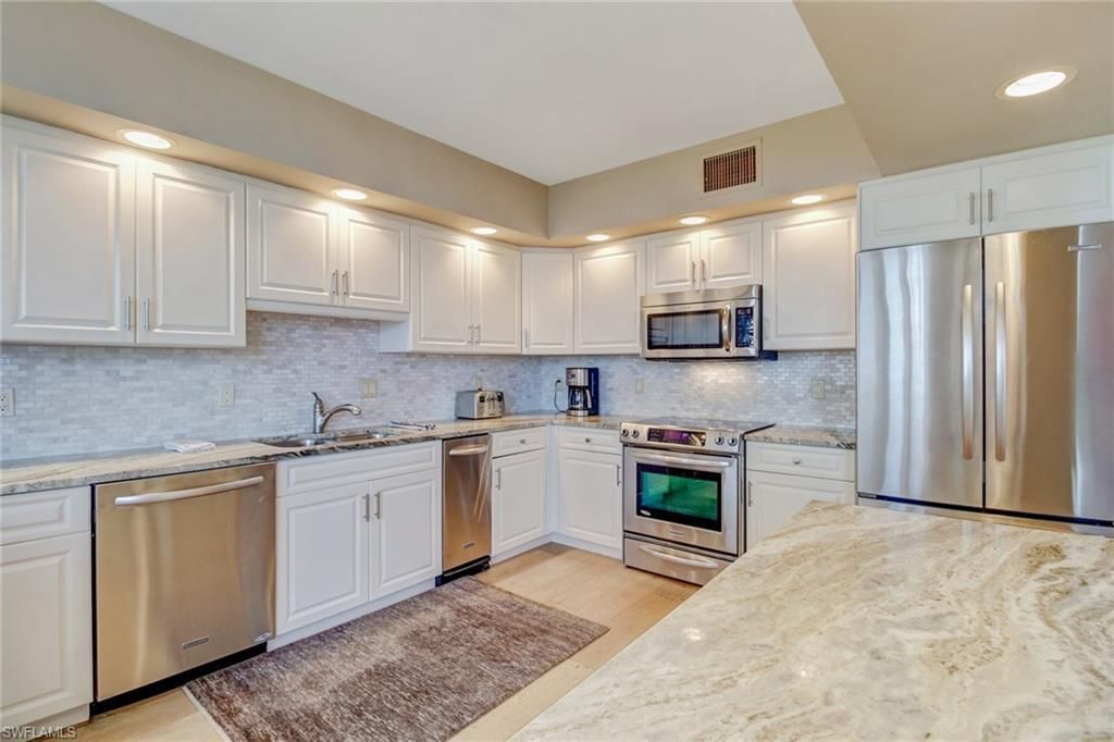 4041 Gulf Shore Blvd N, Unit PH-7, Naples, FL 34103 Photo