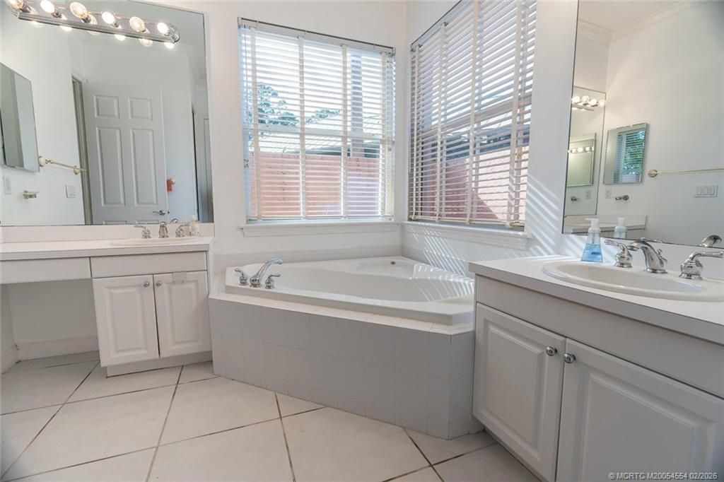 2401 SW Carriage Place, Palm City, FL 34990 Photo