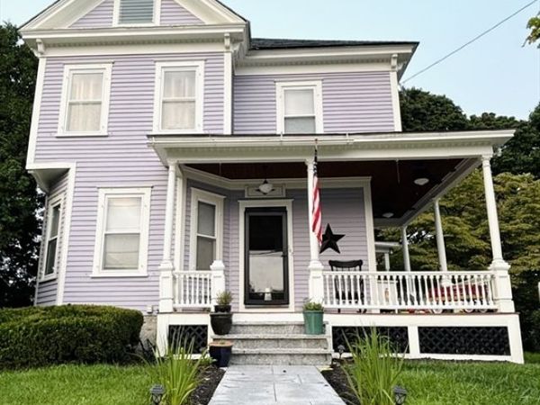 142 Sanders Ave, Lowell, MA 01851