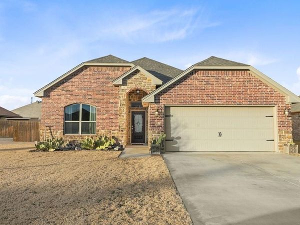 212 Mckittrick Lane, Godley, TX 76044