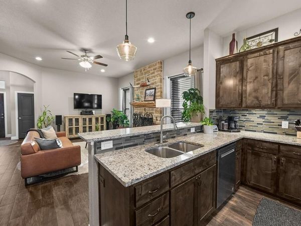 212 Mckittrick Lane, Godley, TX 76044