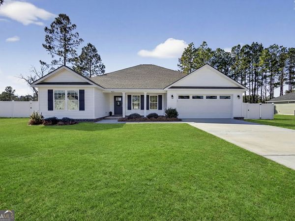 303 Tallulah Bend, Ellabell, GA 31308