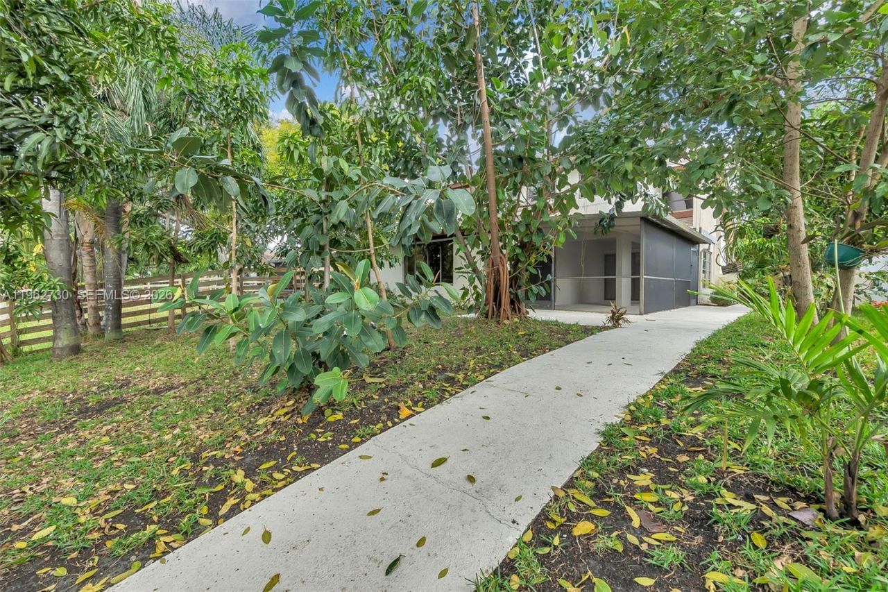 4011 SW 82nd Ter , Davie, FL 33328 Photo