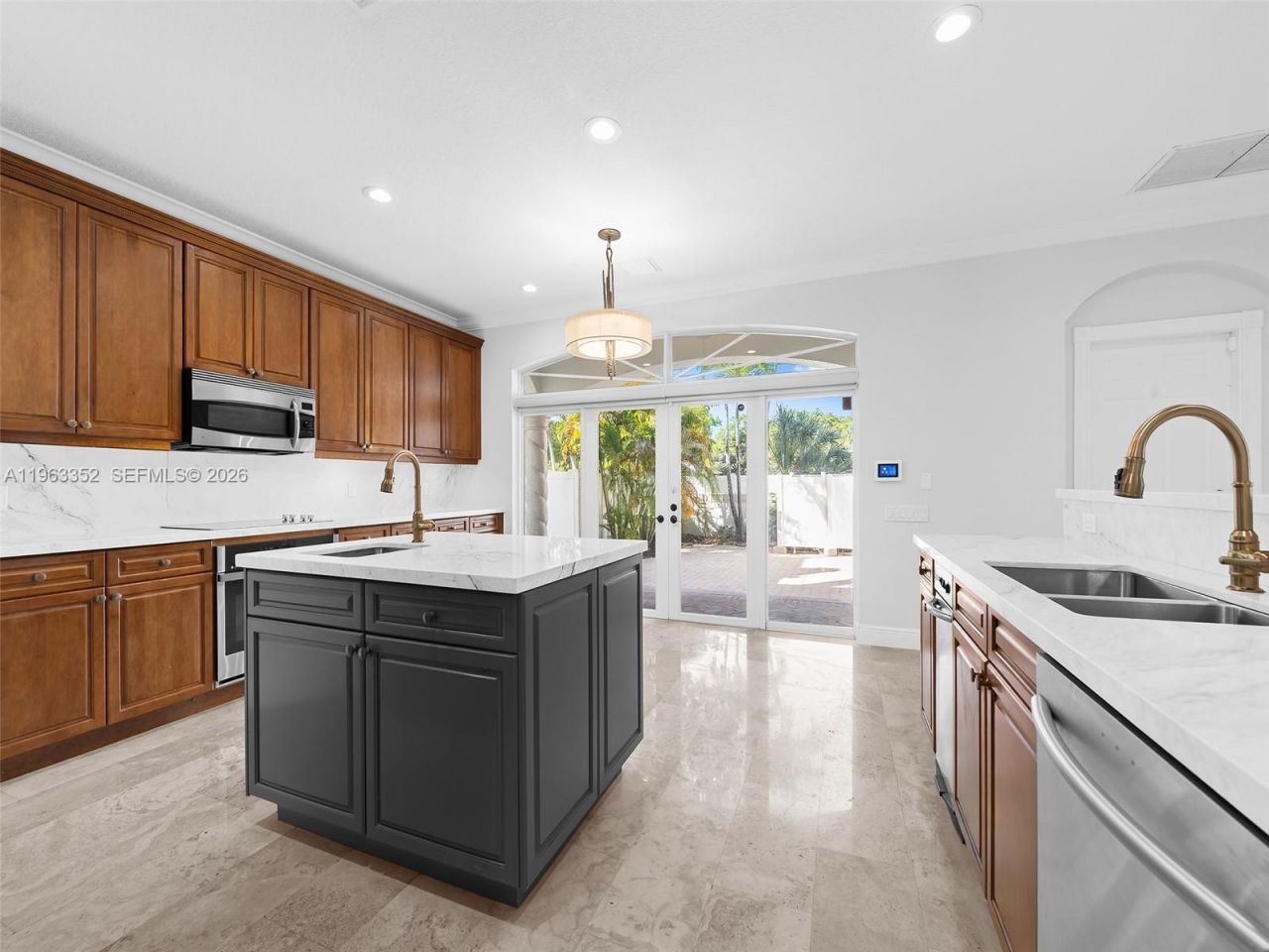 827 SE 2nd Ct, Fort Lauderdale, FL 33301 Photo