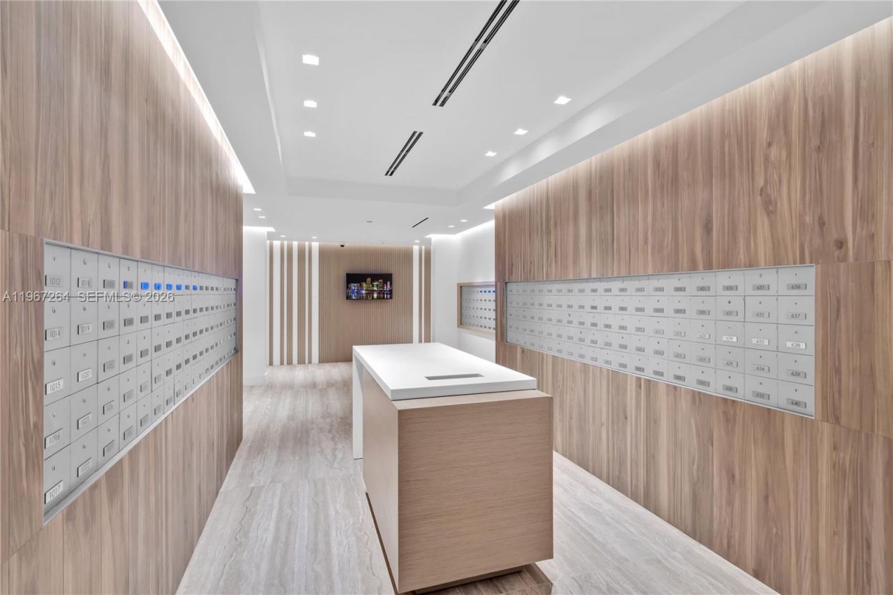 2301 Collins Ave , Unit 303, Miami Beach, FL 33139 Photo