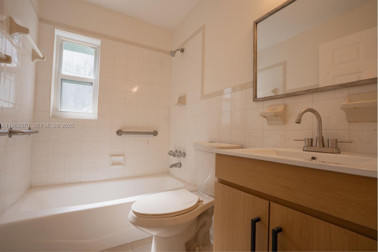 3460 NW 17th St, Lauderhill, FL 33311 Photo