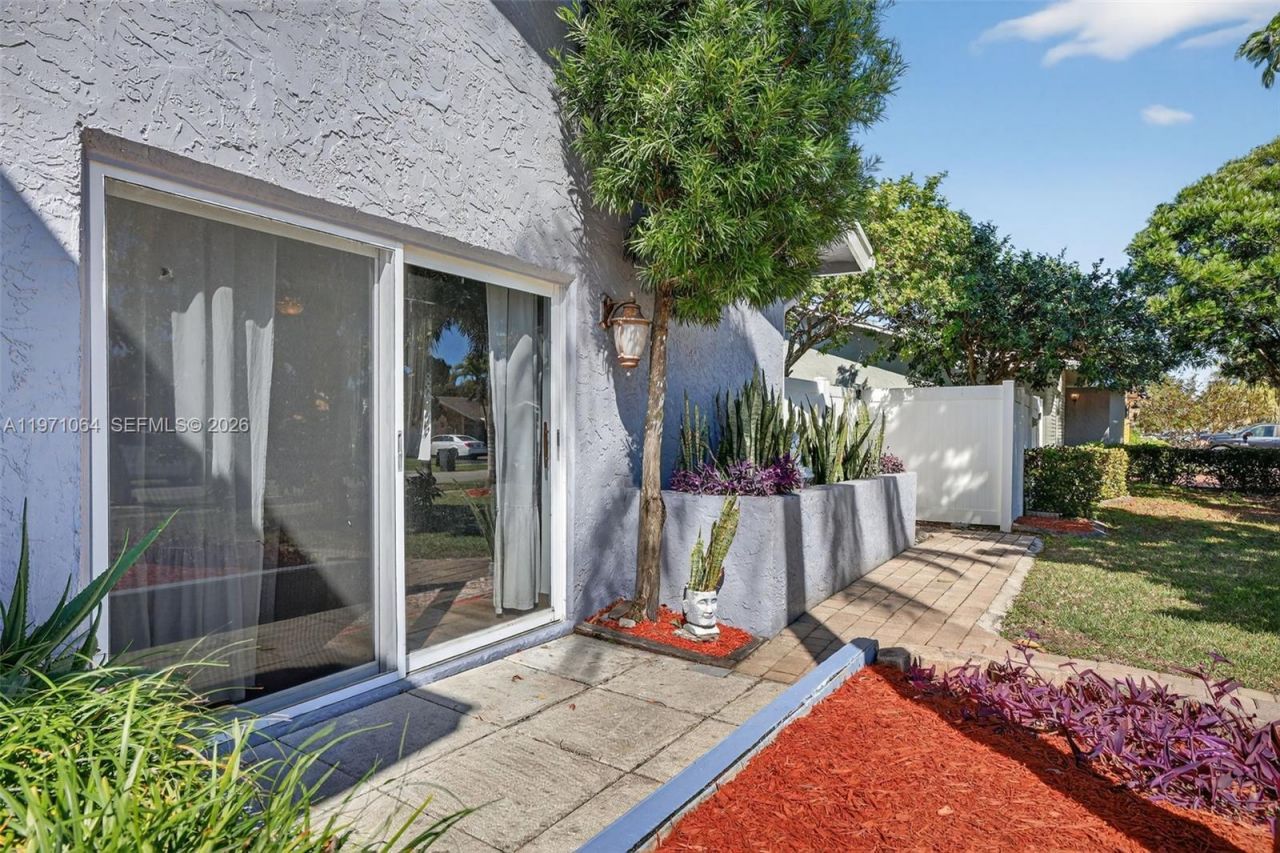 641 NW 48th Ave, Coconut Creek, FL 33063 Photo