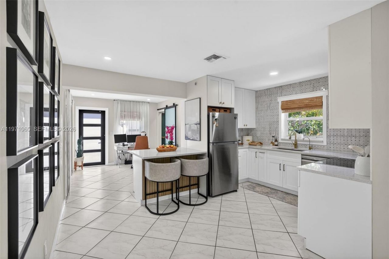 252 SW 23rd St , Fort Lauderdale, FL 33315 Photo