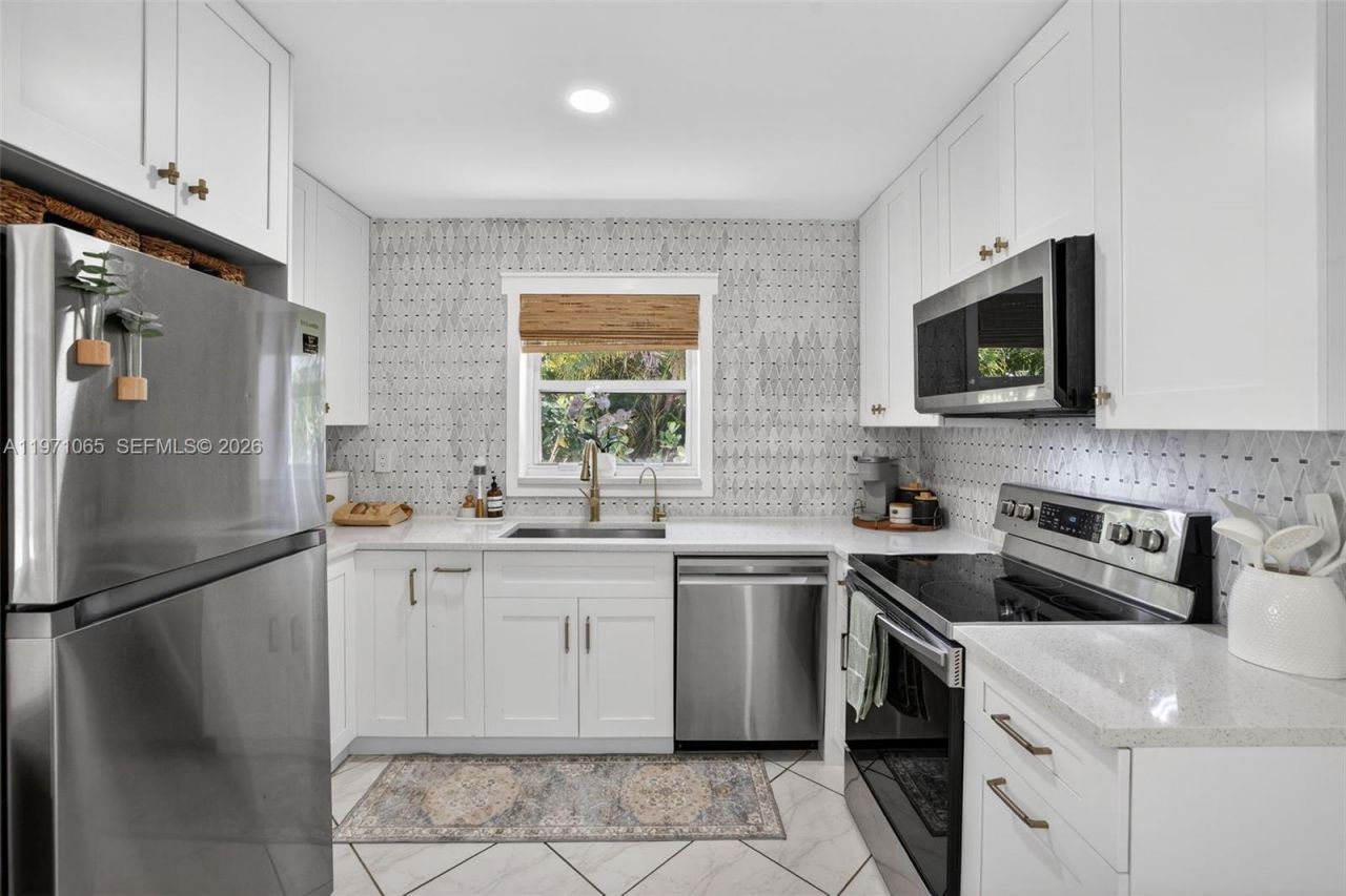 252 SW 23rd St , Fort Lauderdale, FL 33315 Photo