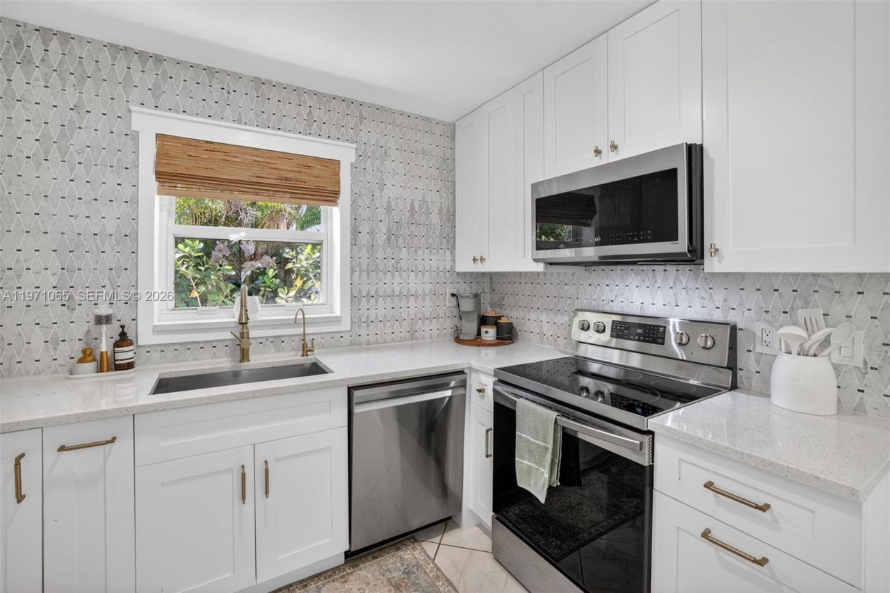 252 SW 23rd St , Fort Lauderdale, FL 33315 Photo