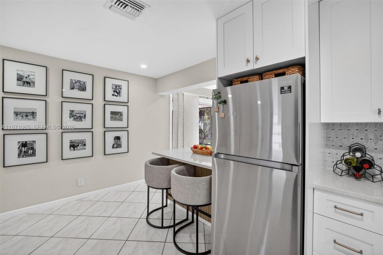 252 SW 23rd St , Fort Lauderdale, FL 33315 Photo