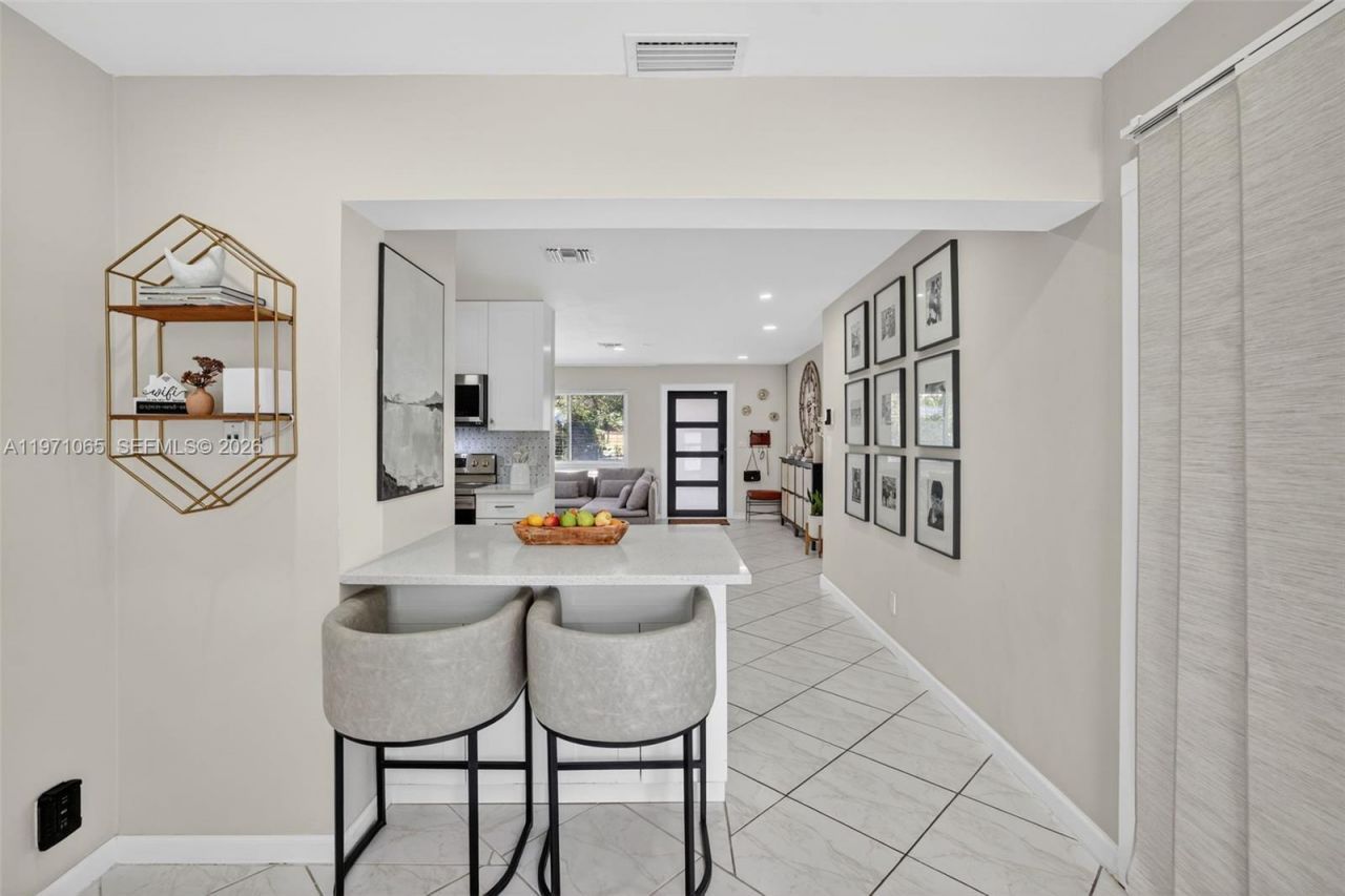 252 SW 23rd St , Fort Lauderdale, FL 33315 Photo