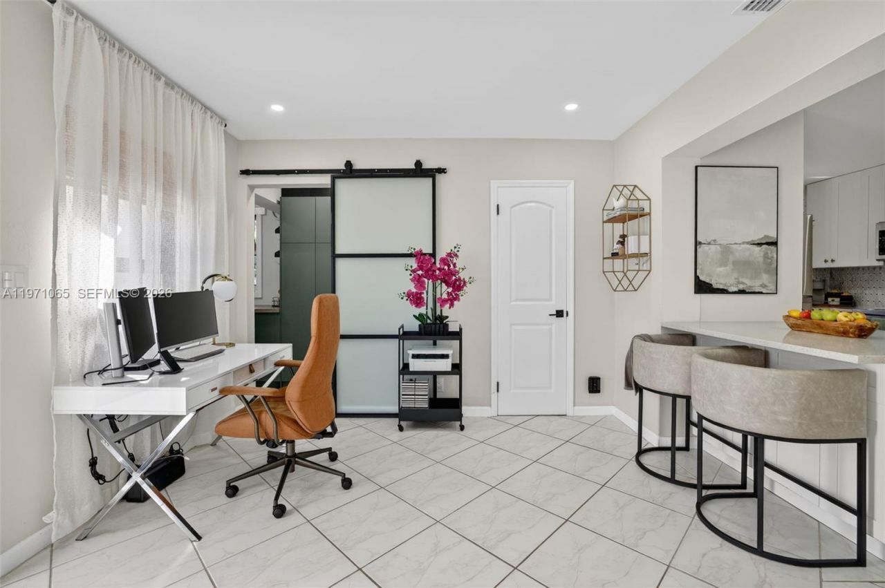 252 SW 23rd St , Fort Lauderdale, FL 33315 Photo