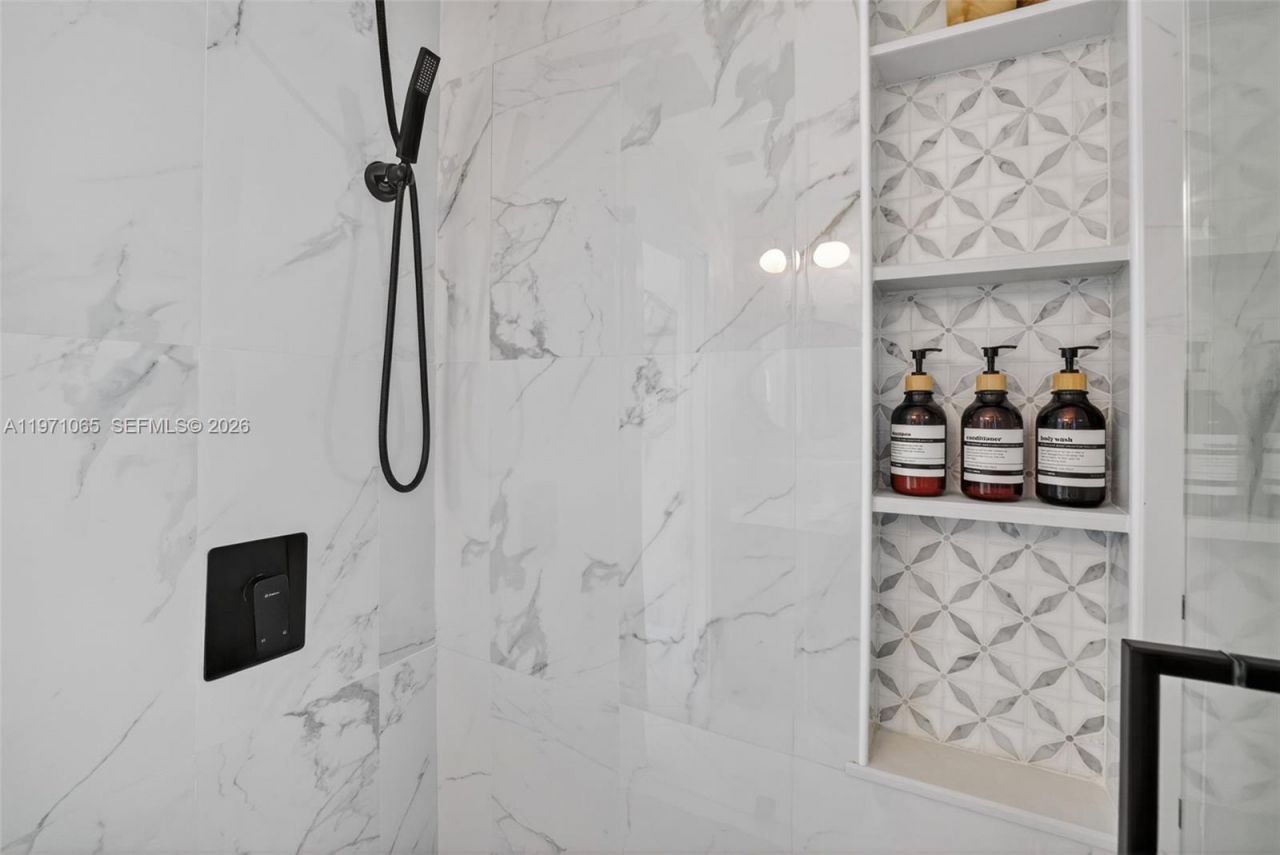 252 SW 23rd St , Fort Lauderdale, FL 33315 Photo