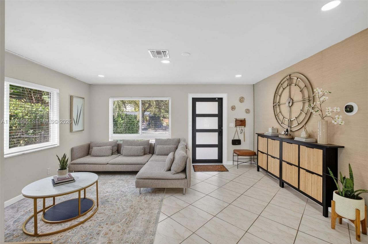 252 SW 23rd St , Fort Lauderdale, FL 33315 Photo