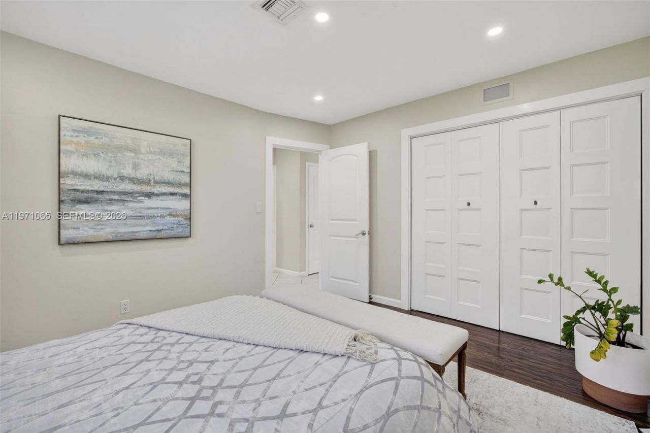 252 SW 23rd St , Fort Lauderdale, FL 33315 Photo