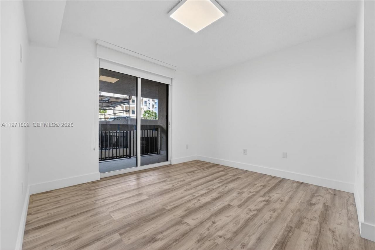 540 Brickell Key Dr , Unit 414, Miami, FL 33131 Photo