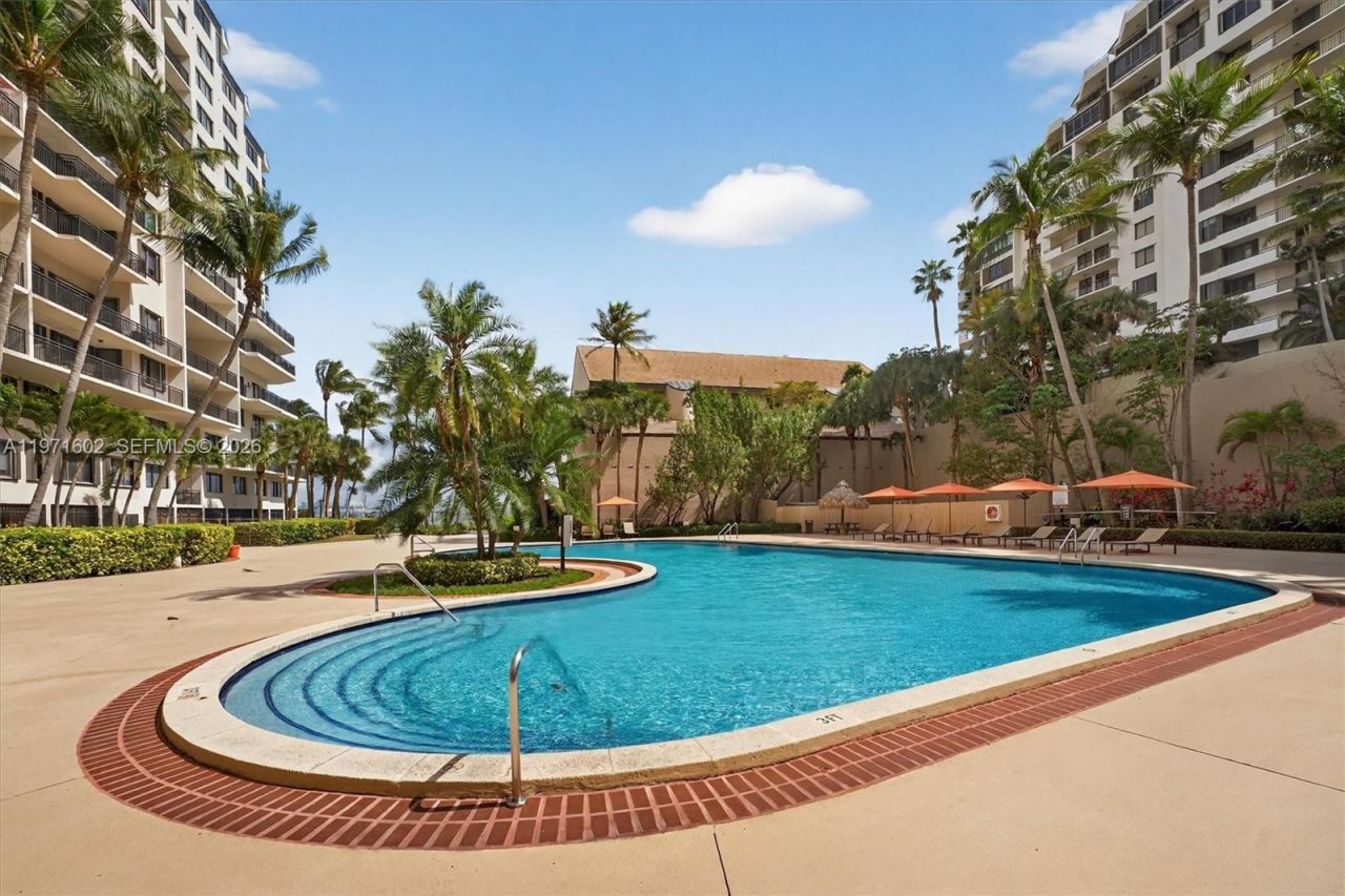 540 Brickell Key Dr , Unit 414, Miami, FL 33131 Photo