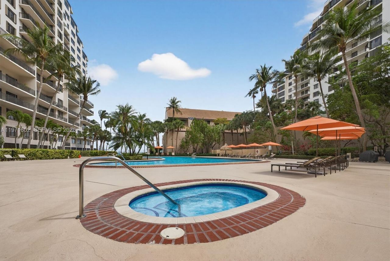 540 Brickell Key Dr , Unit 414, Miami, FL 33131 Photo