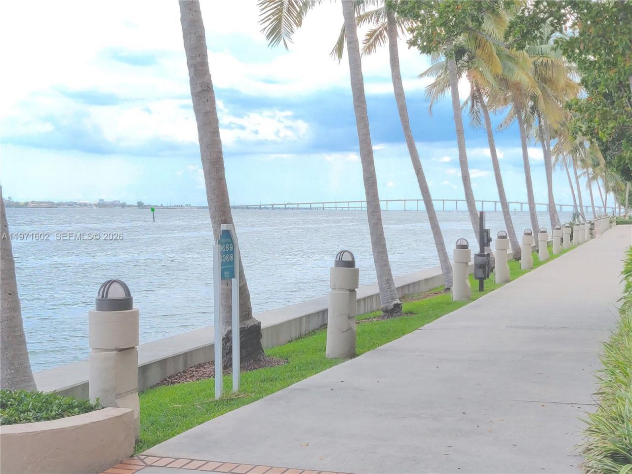 540 Brickell Key Dr , Unit 414, Miami, FL 33131 Photo