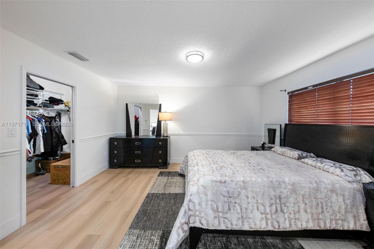 1140 SW 85th Ct, Miami, FL 33144 Photo