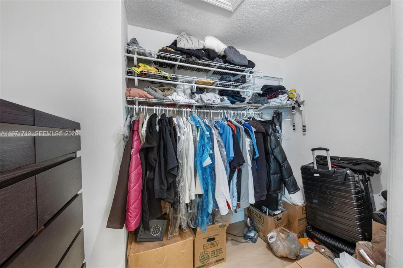 1140 SW 85th Ct, Miami, FL 33144 Photo