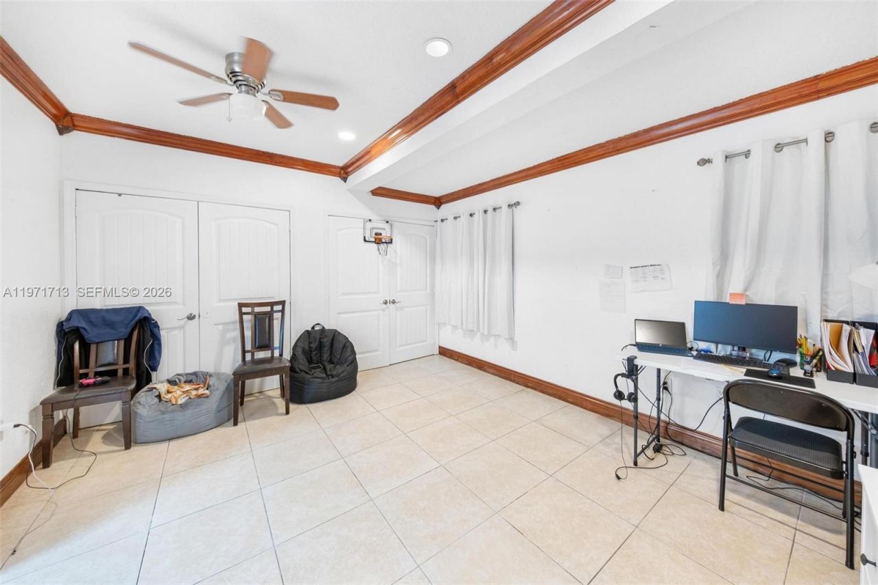 1140 SW 85th Ct, Miami, FL 33144 Photo