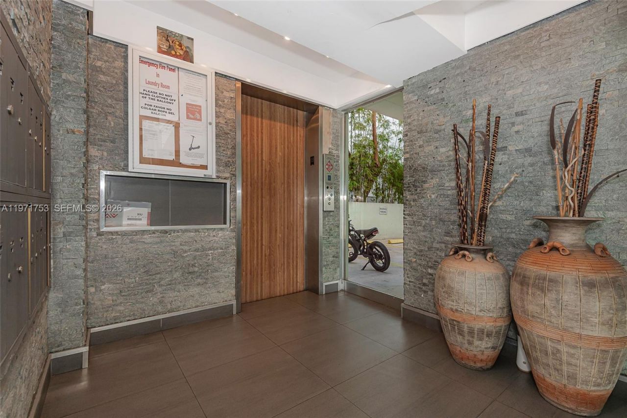 1732 Meridian Ave , Unit 203, Miami Beach, FL 33139 Photo