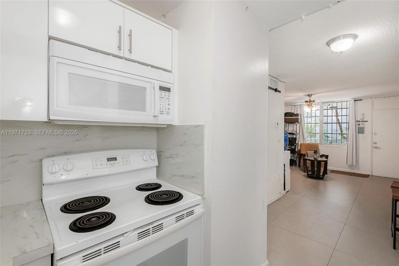 1732 Meridian Ave , Unit 203, Miami Beach, FL 33139 Photo