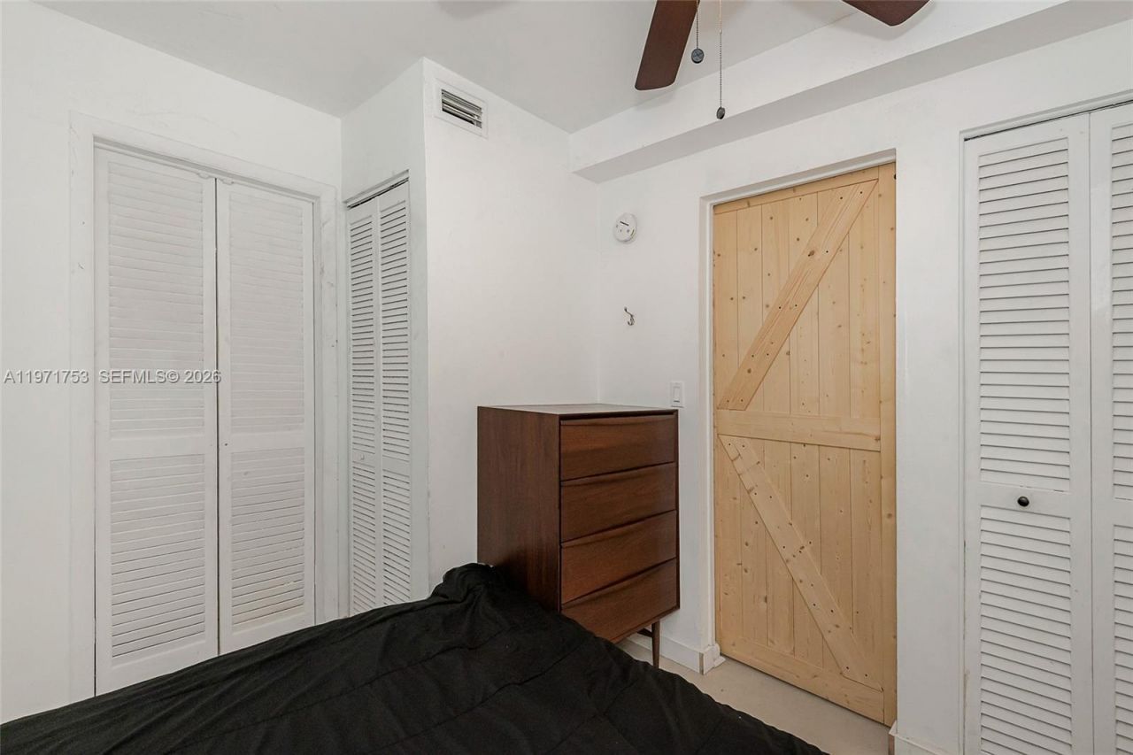 1732 Meridian Ave , Unit 203, Miami Beach, FL 33139 Photo