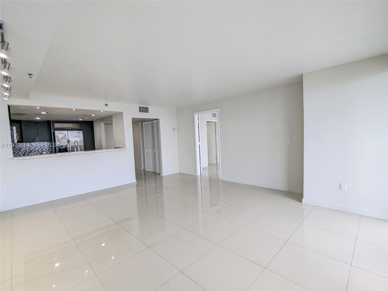 555 NE 15th St , Unit 20B, Miami, FL 33132 Photo