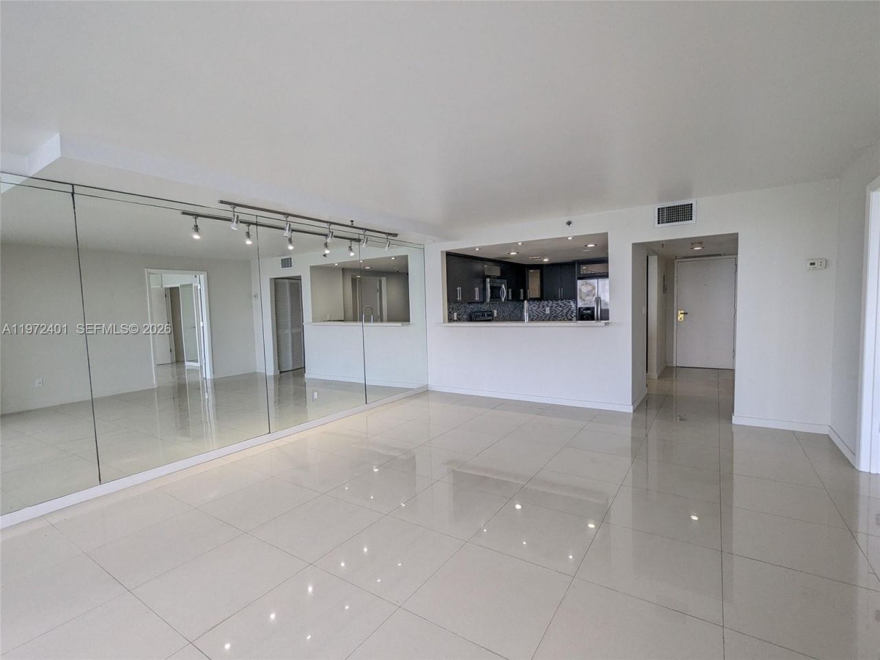 555 NE 15th St , Unit 20B, Miami, FL 33132 Photo