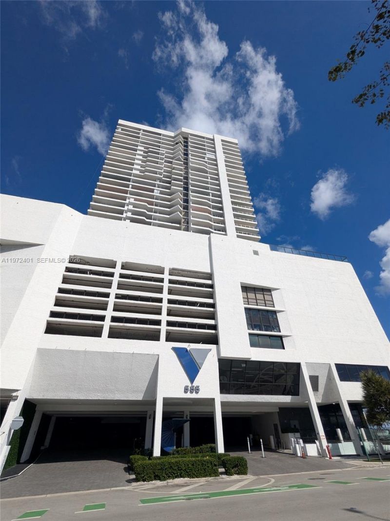 555 NE 15th St , Unit 20B, Miami, FL 33132 Photo