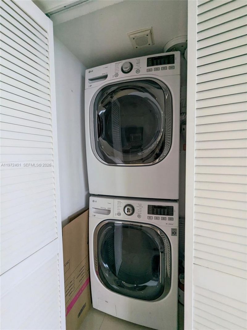 555 NE 15th St , Unit 20B, Miami, FL 33132 Photo