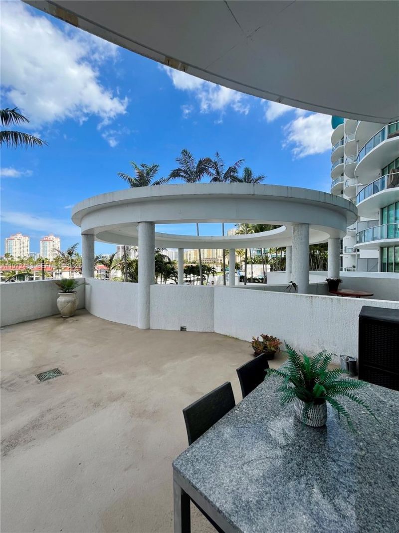 3029 NE 188th St, Unit 411, Aventura, FL 33180 Photo