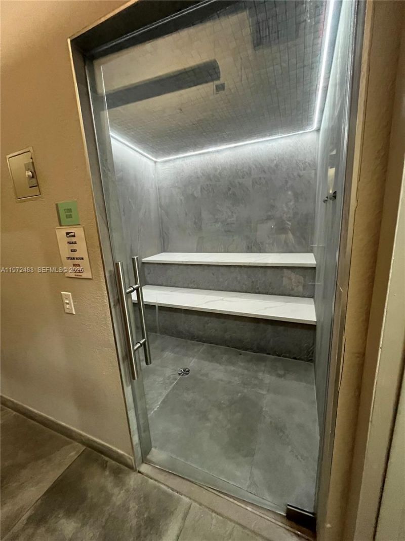 3029 NE 188th St, Unit 411, Aventura, FL 33180 Photo