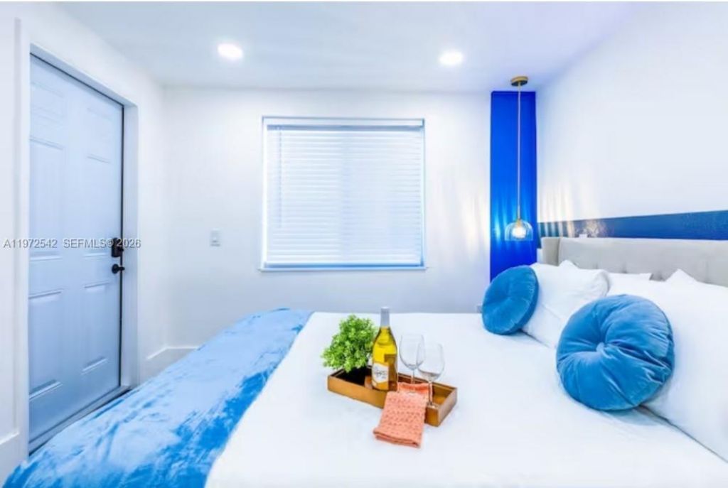 1836 NW 16th Ter , Miami, FL 33125 Photo