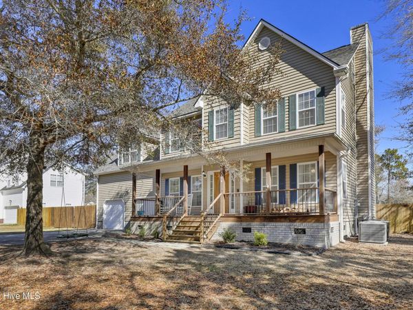 1426 Chadwick Shores Drive, Sneads Ferry, NC 28460