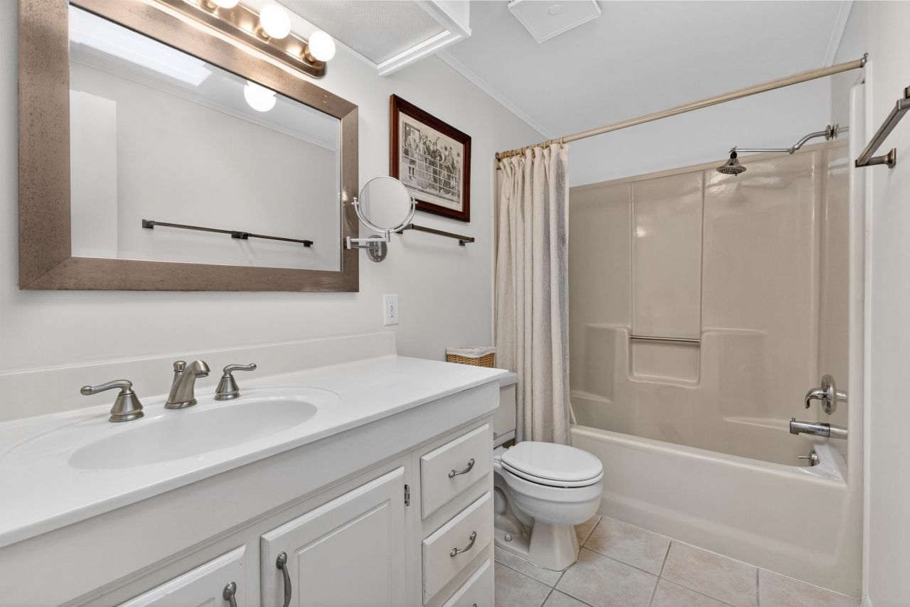 3335 Charleston Trail  Photo 19