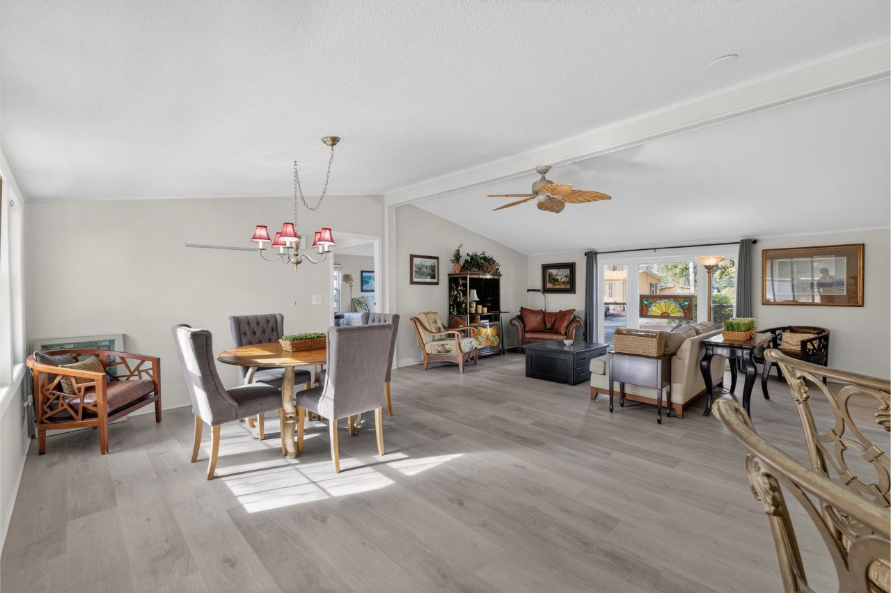 3335 Charleston Trail  Photo 4