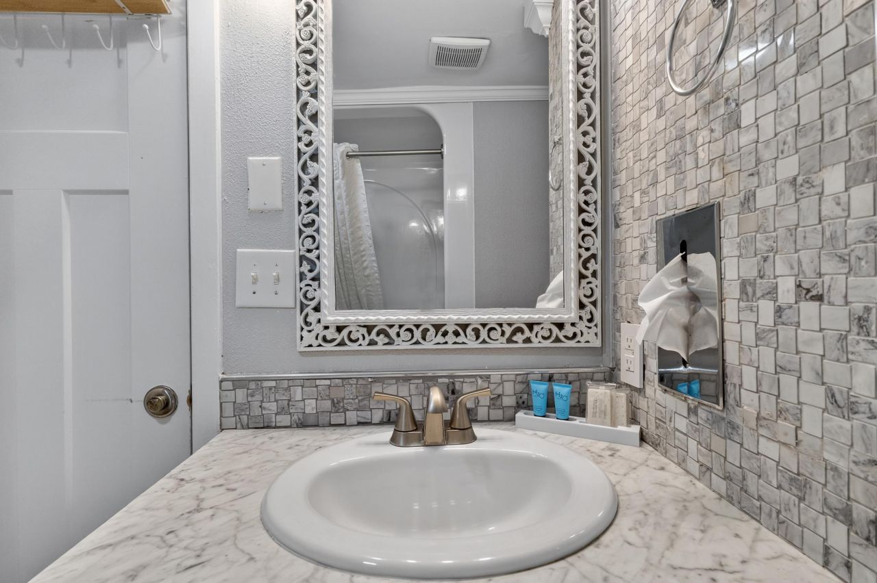 6804 N Ocean Blvd.  Photo 16