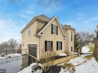 1119 RIVERVIEW, CONSHOHOCKEN, PA 19428