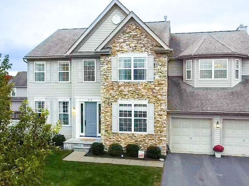 814 Sydni Court, New Hope, PA 18938 Main Photo