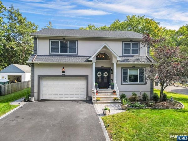 59 Lohs Place, HARRINGTON PARK, NJ 07640