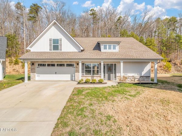 2566 Eppie Cove Lane, Knoxville, TN 37931