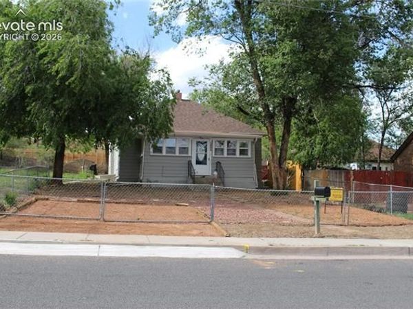1904 Glenn Street, Colorado Springs, CO 80904
