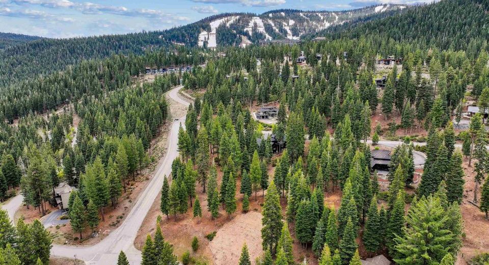 2301 Overlook Place, Truckee, CA 96161 Photo