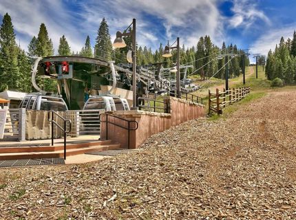 2301 Overlook Place, Truckee, CA 96161 Photo