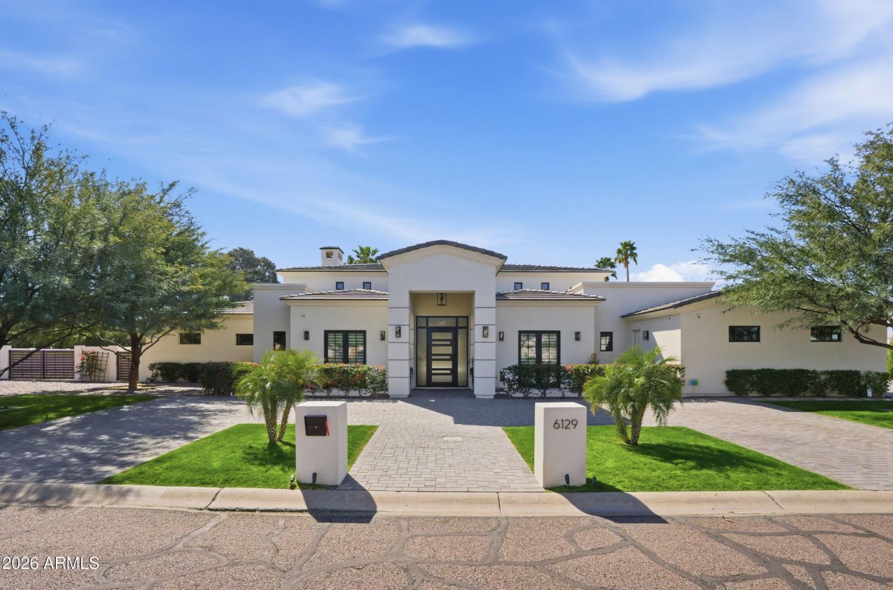 6129 E Turquoise Avenue, Paradise Valley, AZ 85253 Main Photo